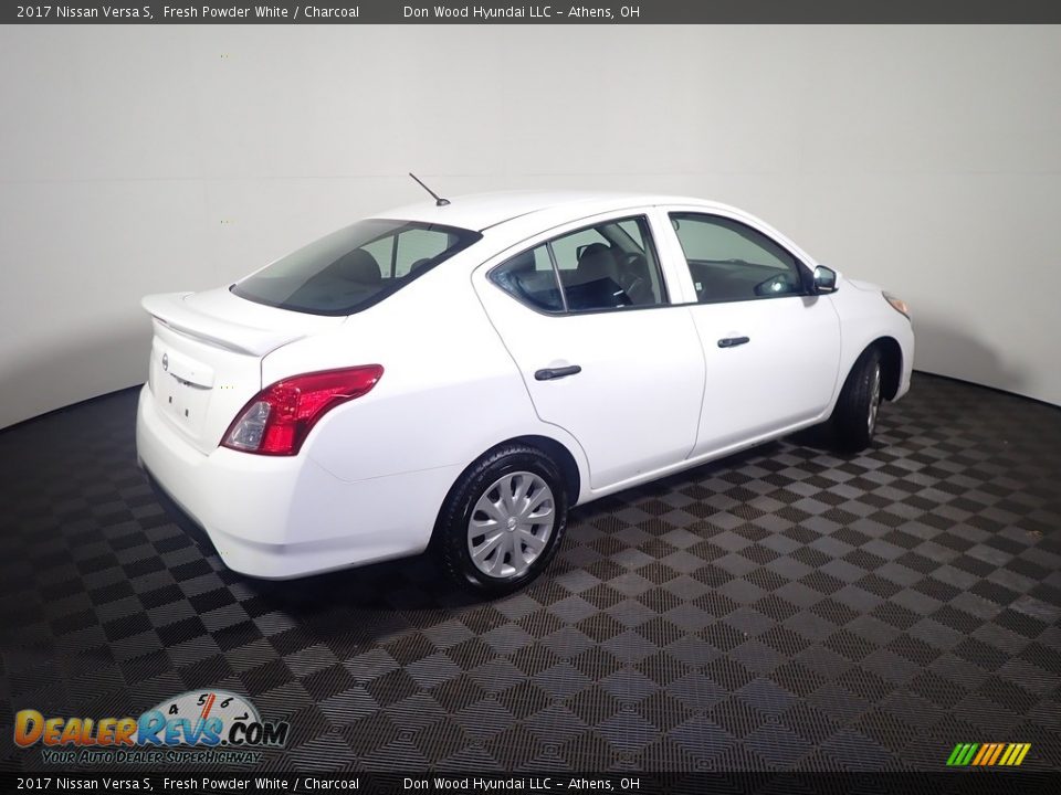 2017 Nissan Versa S Fresh Powder White / Charcoal Photo #16