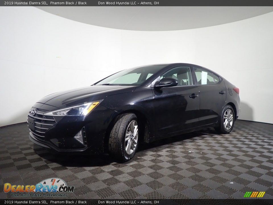 2019 Hyundai Elantra SEL Phantom Black / Black Photo #8
