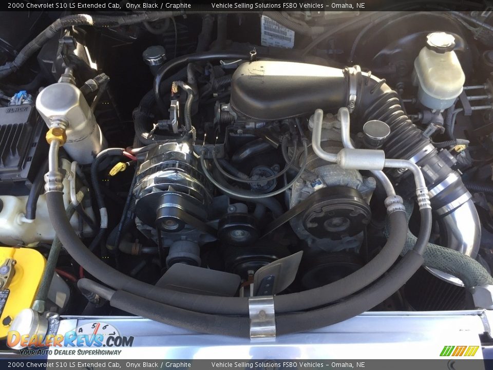 2000 Chevrolet S10 LS Extended Cab 4.3 Liter OHV 12-Valve V6 Engine Photo #11