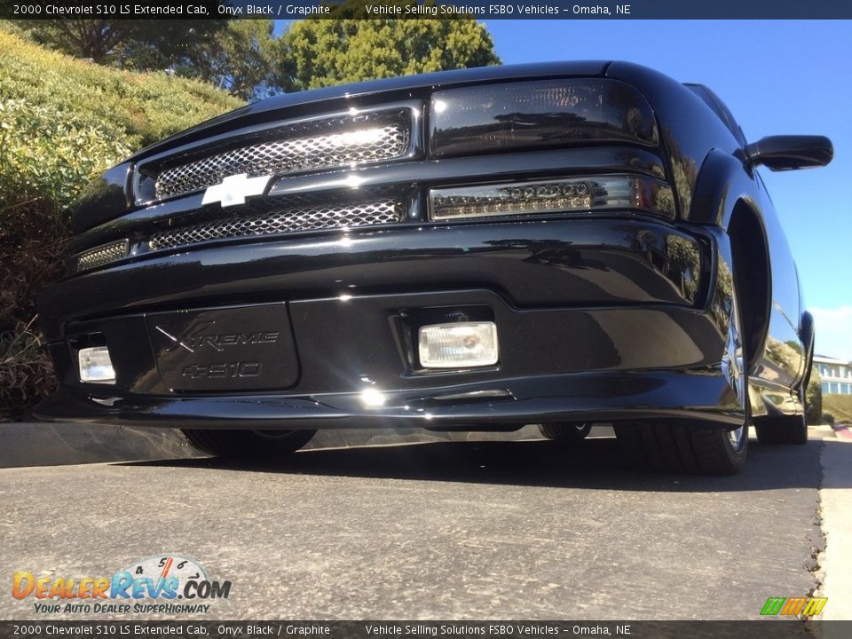 2000 Chevrolet S10 LS Extended Cab Onyx Black / Graphite Photo #15