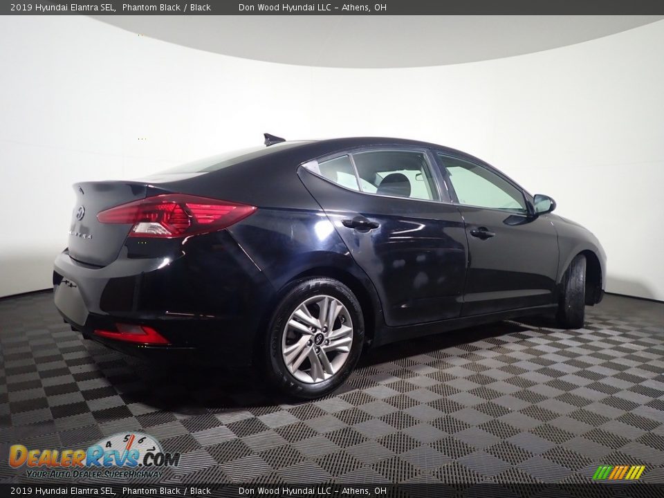 2019 Hyundai Elantra SEL Phantom Black / Black Photo #16