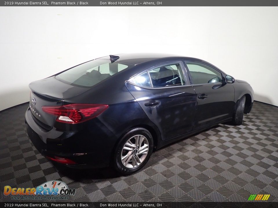 2019 Hyundai Elantra SEL Phantom Black / Black Photo #17