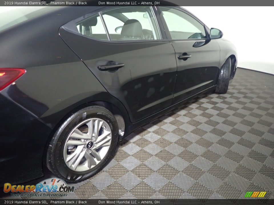 2019 Hyundai Elantra SEL Phantom Black / Black Photo #19