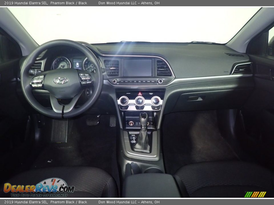 2019 Hyundai Elantra SEL Phantom Black / Black Photo #24