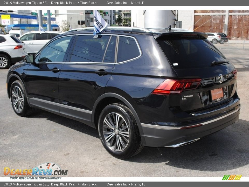 2019 Volkswagen Tiguan SEL Deep Black Pearl / Titan Black Photo #6