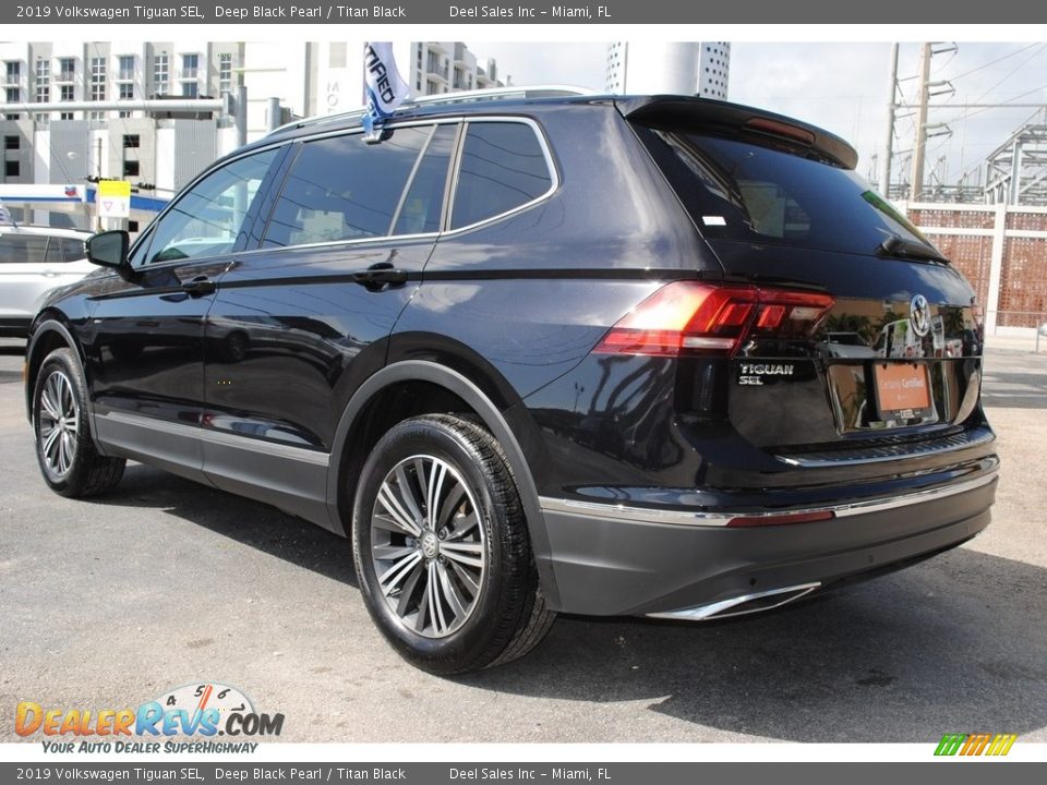2019 Volkswagen Tiguan SEL Deep Black Pearl / Titan Black Photo #7