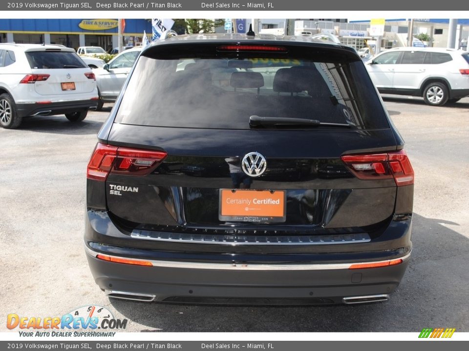 2019 Volkswagen Tiguan SEL Deep Black Pearl / Titan Black Photo #8