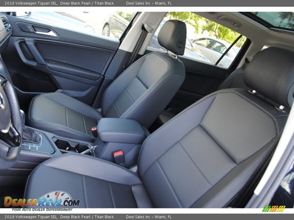 2019 Volkswagen Tiguan SEL Deep Black Pearl / Titan Black Photo #12