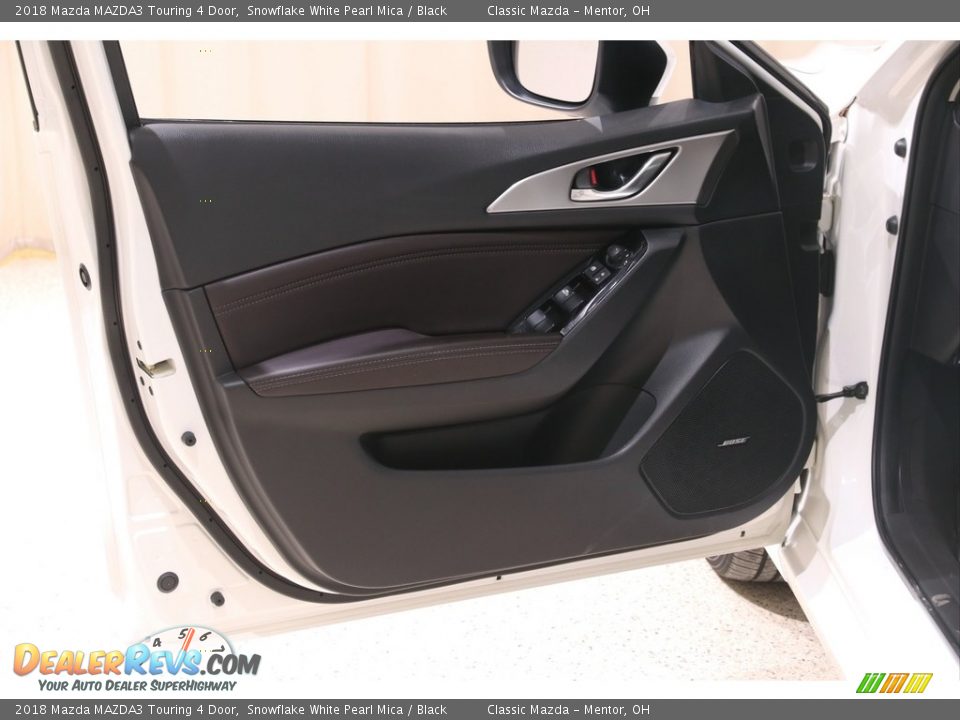 2018 Mazda MAZDA3 Touring 4 Door Snowflake White Pearl Mica / Black Photo #4