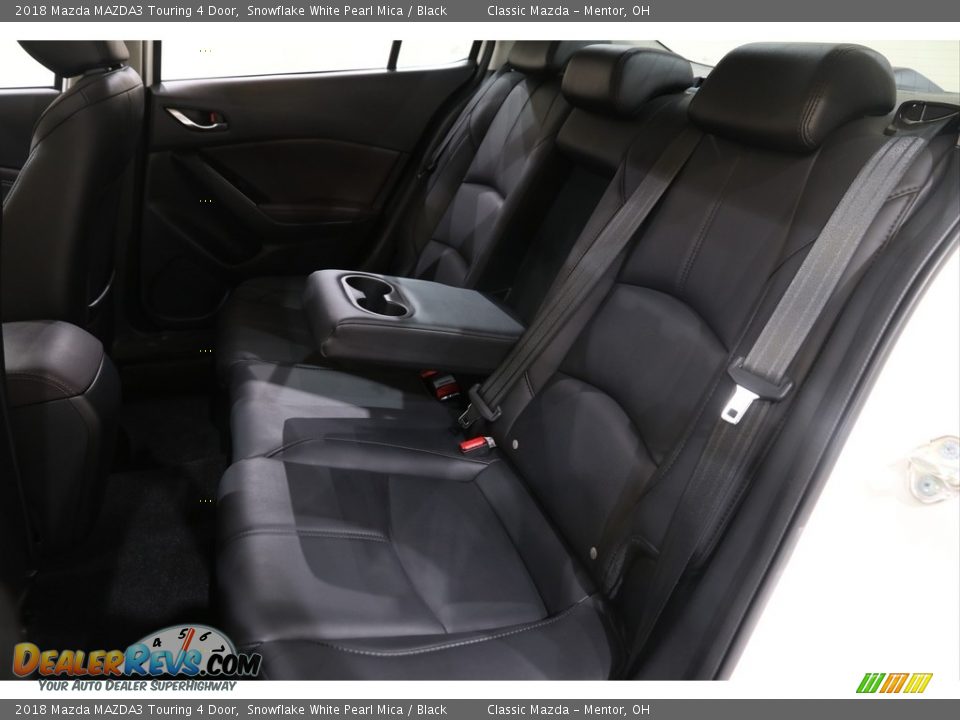 2018 Mazda MAZDA3 Touring 4 Door Snowflake White Pearl Mica / Black Photo #16