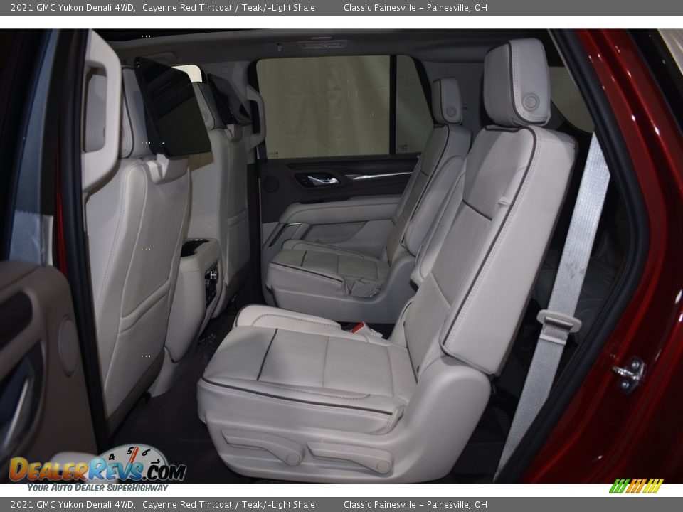 2021 GMC Yukon Denali 4WD Cayenne Red Tintcoat / Teak/­Light Shale Photo #8