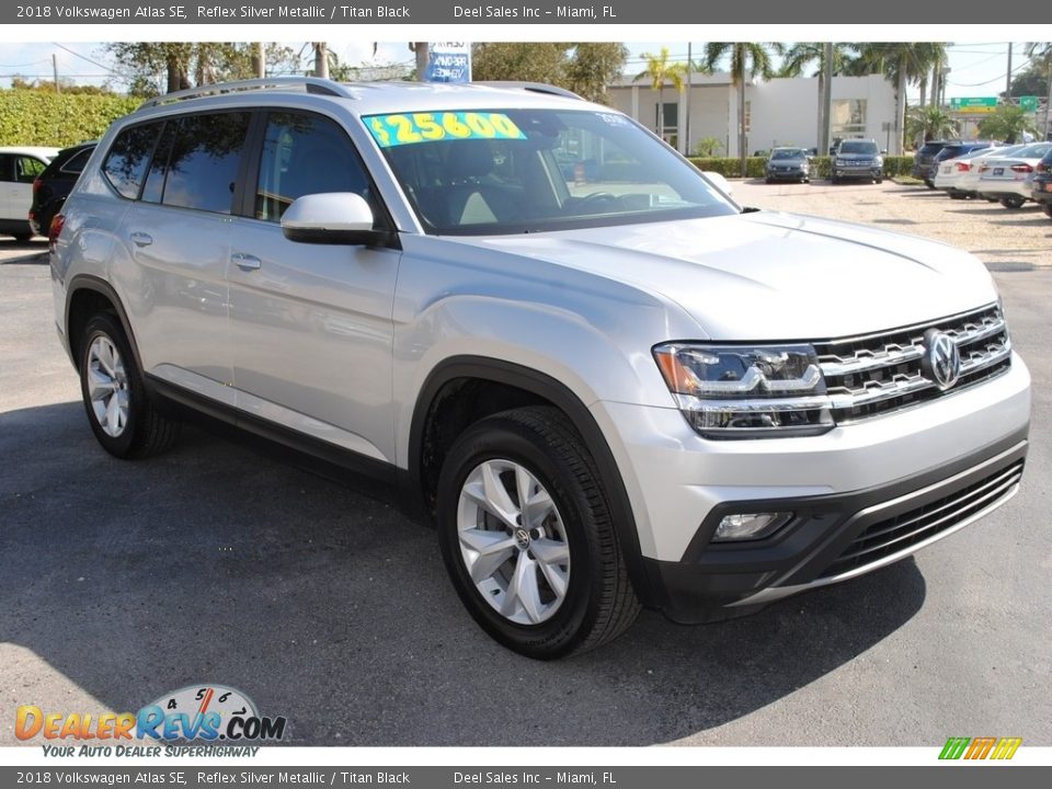 2018 Volkswagen Atlas SE Reflex Silver Metallic / Titan Black Photo #2