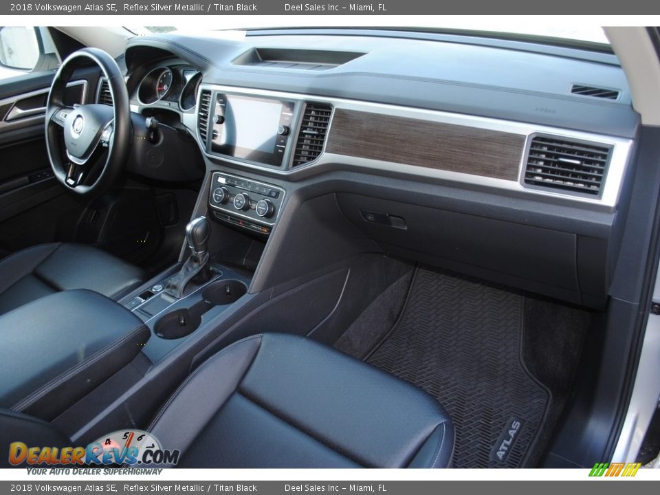 2018 Volkswagen Atlas SE Reflex Silver Metallic / Titan Black Photo #16