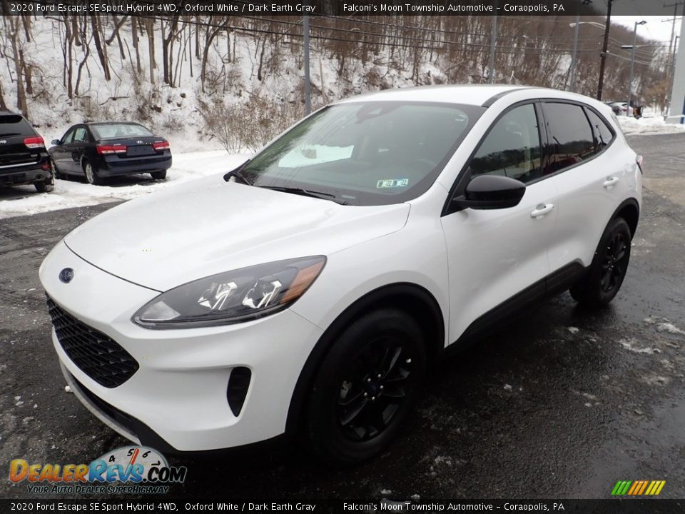 Front 3/4 View of 2020 Ford Escape SE Sport Hybrid 4WD Photo #6