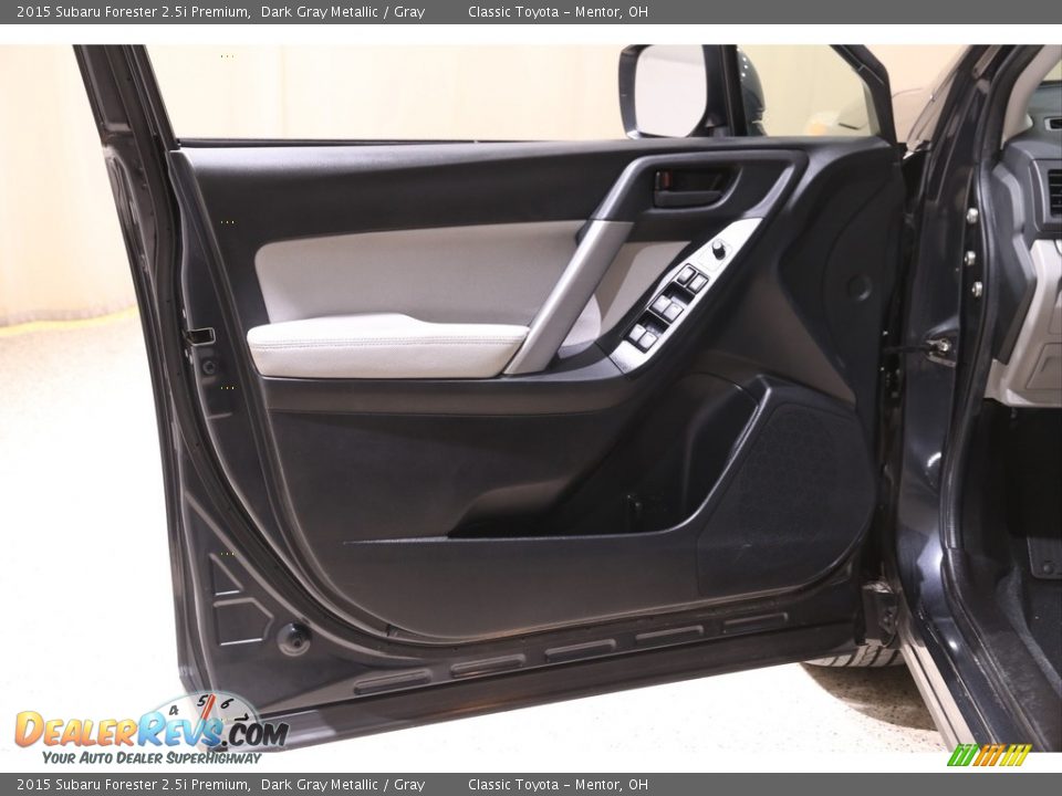 2015 Subaru Forester 2.5i Premium Dark Gray Metallic / Gray Photo #4
