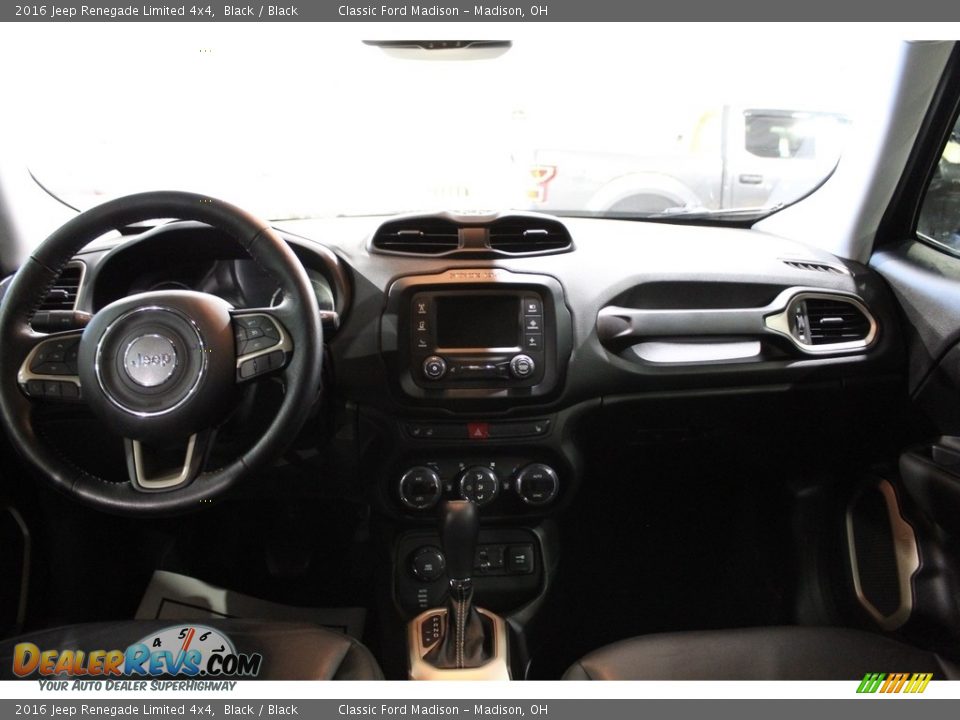 2016 Jeep Renegade Limited 4x4 Black / Black Photo #10