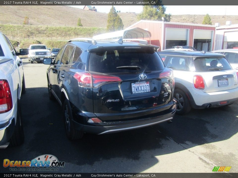 2017 Toyota RAV4 XLE Magnetic Gray Metallic / Ash Photo #7