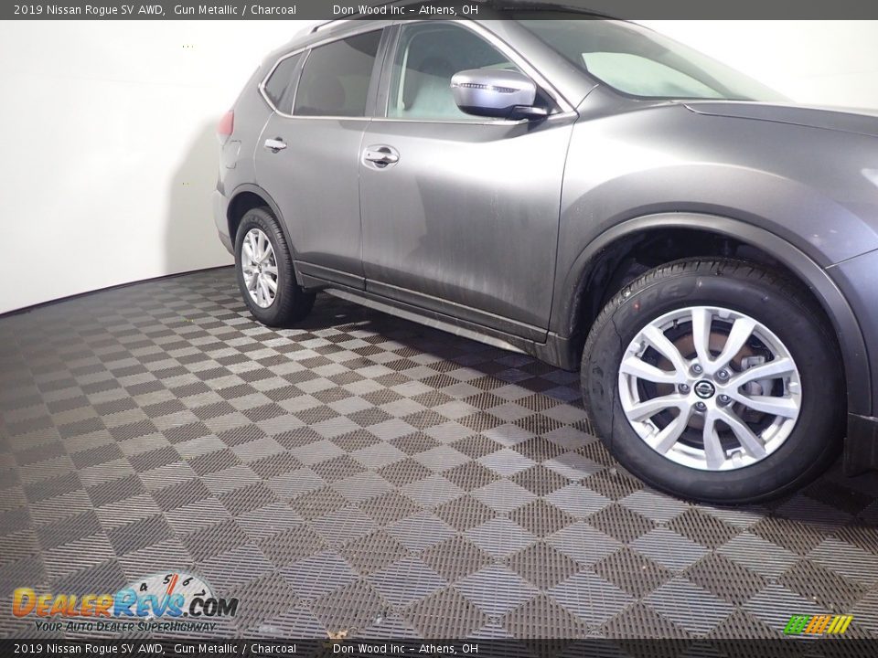2019 Nissan Rogue SV AWD Gun Metallic / Charcoal Photo #4