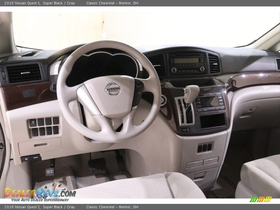 Dashboard of 2016 Nissan Quest S Photo #6