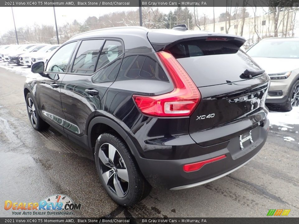 2021 Volvo XC40 T5 Momentum AWD Black Stone / Blond/Charcoal Photo #4