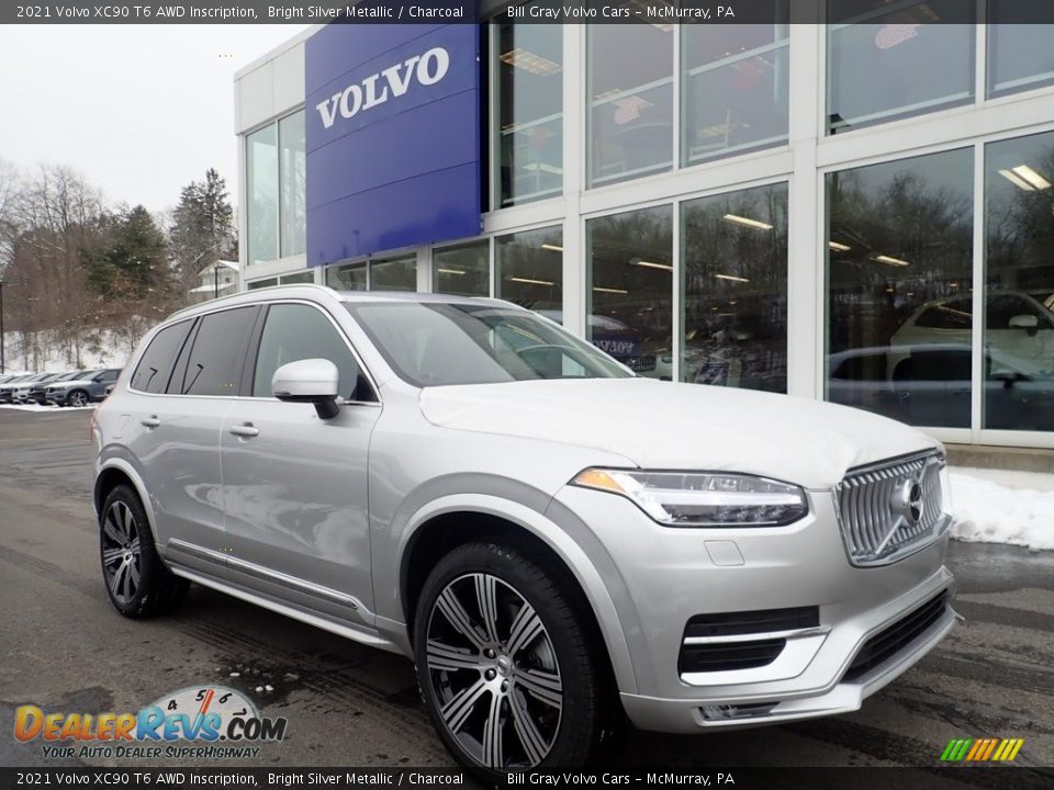 Front 3/4 View of 2021 Volvo XC90 T6 AWD Inscription Photo #1