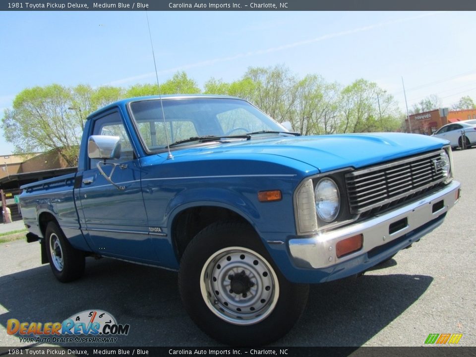 Front 3/4 View of 1981 Toyota Pickup Deluxe Photo #1