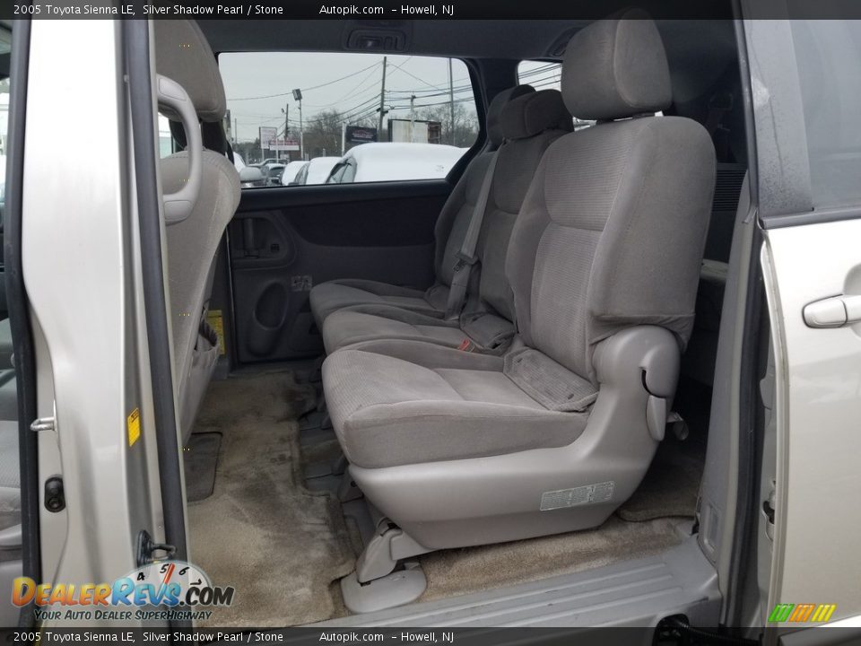 2005 Toyota Sienna LE Silver Shadow Pearl / Stone Photo #14
