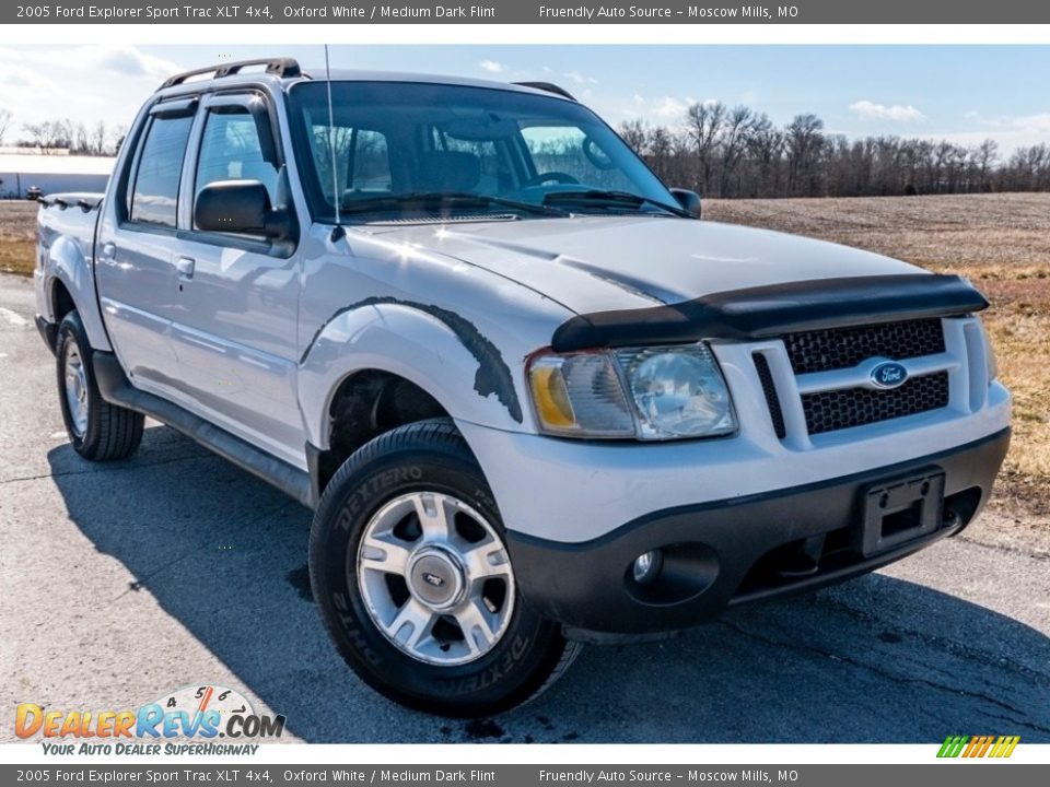 2005 Ford Explorer Sport Trac XLT 4x4 Oxford White / Medium Dark Flint Photo #7