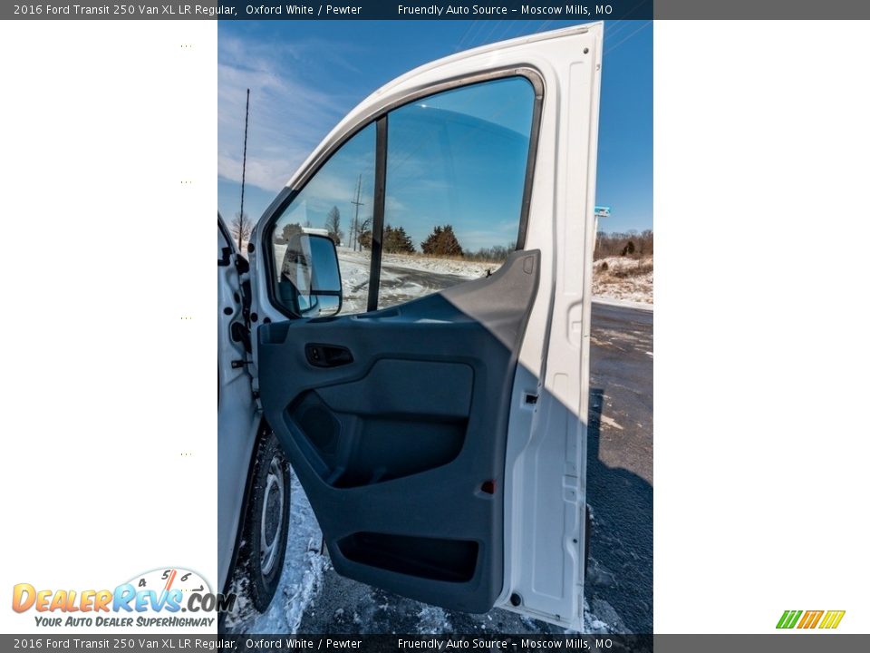 2016 Ford Transit 250 Van XL LR Regular Oxford White / Pewter Photo #29