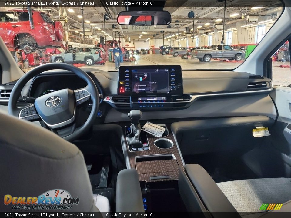 2021 Toyota Sienna LE Hybrid Cypress / Chateau Photo #4