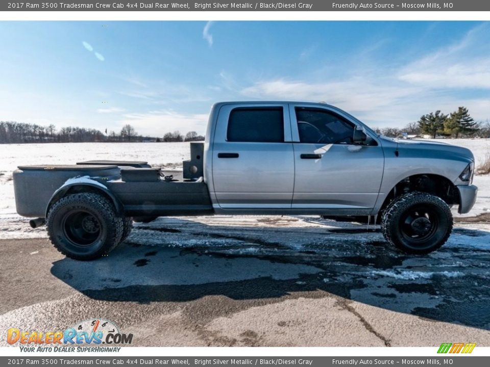 2017 Ram 3500 Tradesman Crew Cab 4x4 Dual Rear Wheel Bright Silver Metallic / Black/Diesel Gray Photo #2