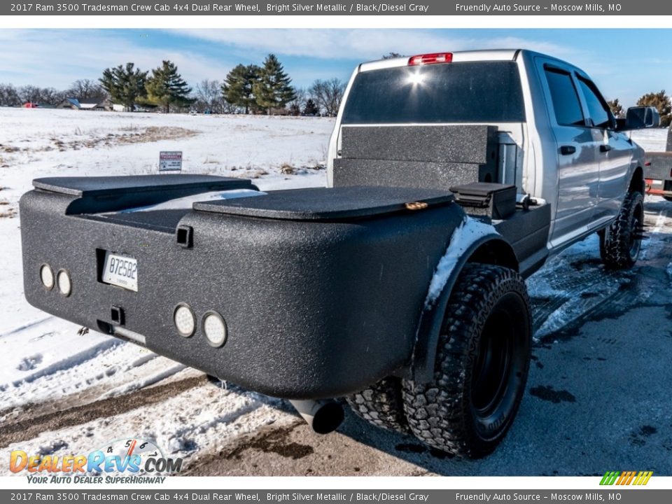 2017 Ram 3500 Tradesman Crew Cab 4x4 Dual Rear Wheel Bright Silver Metallic / Black/Diesel Gray Photo #3