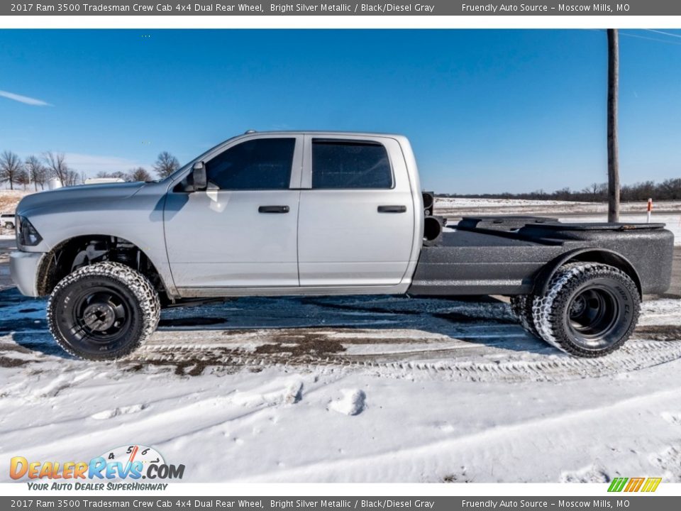 2017 Ram 3500 Tradesman Crew Cab 4x4 Dual Rear Wheel Bright Silver Metallic / Black/Diesel Gray Photo #6