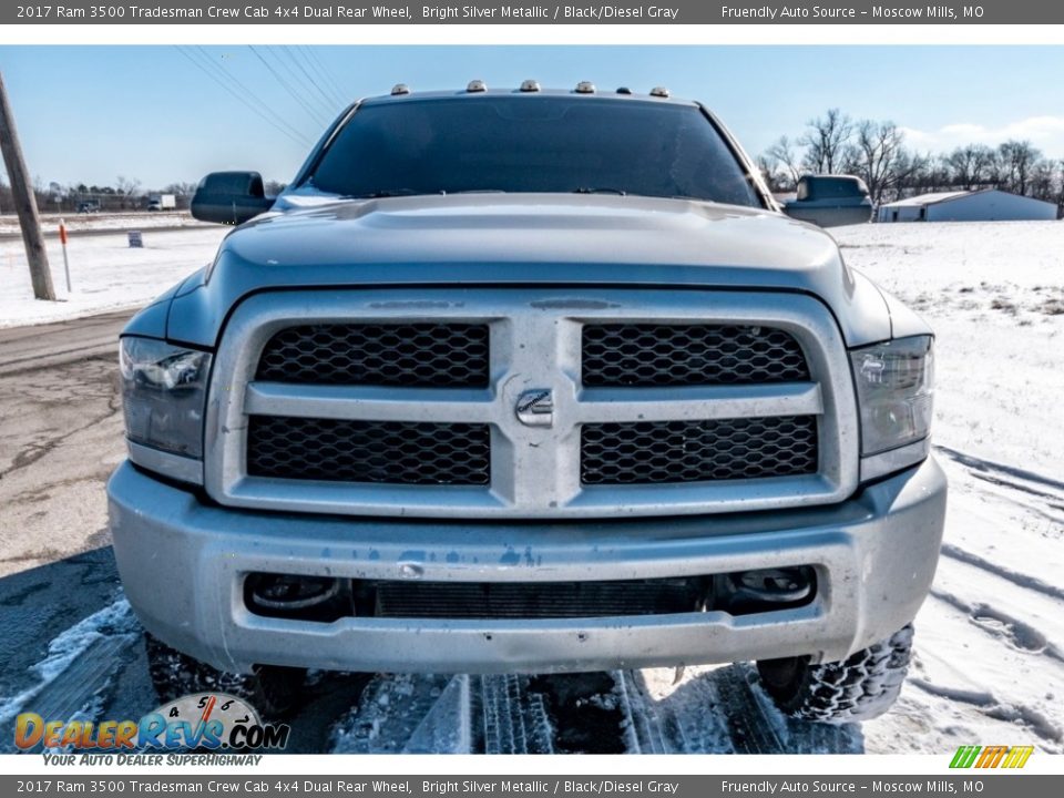 2017 Ram 3500 Tradesman Crew Cab 4x4 Dual Rear Wheel Bright Silver Metallic / Black/Diesel Gray Photo #10