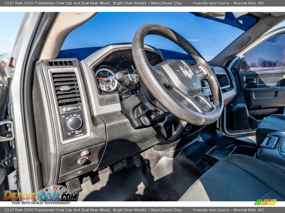 2017 Ram 3500 Tradesman Crew Cab 4x4 Dual Rear Wheel Bright Silver Metallic / Black/Diesel Gray Photo #16