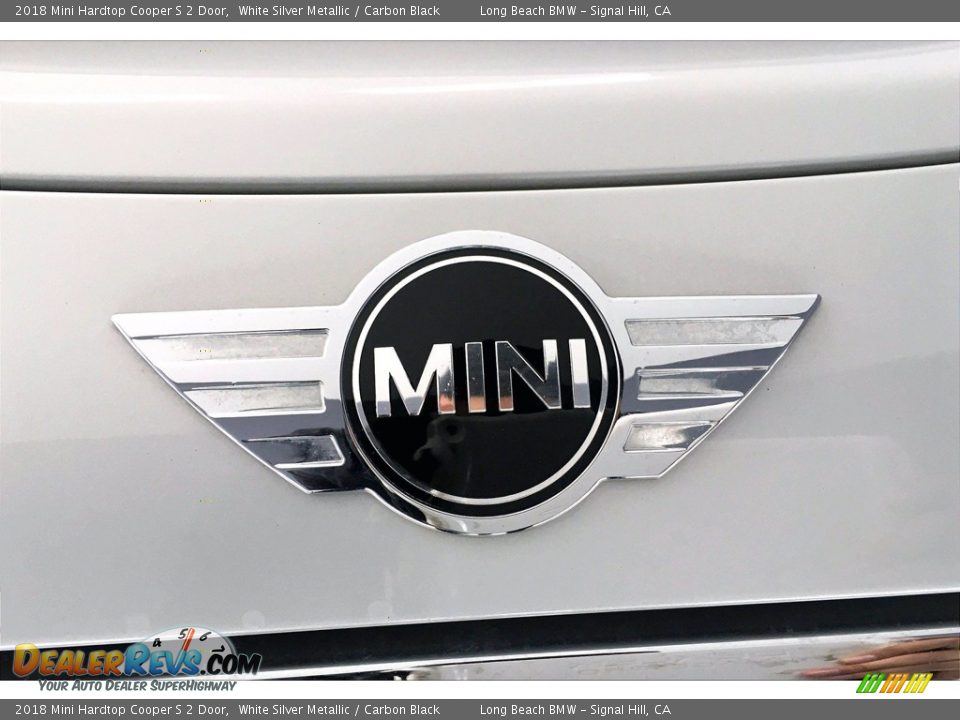 2018 Mini Hardtop Cooper S 2 Door White Silver Metallic / Carbon Black Photo #31