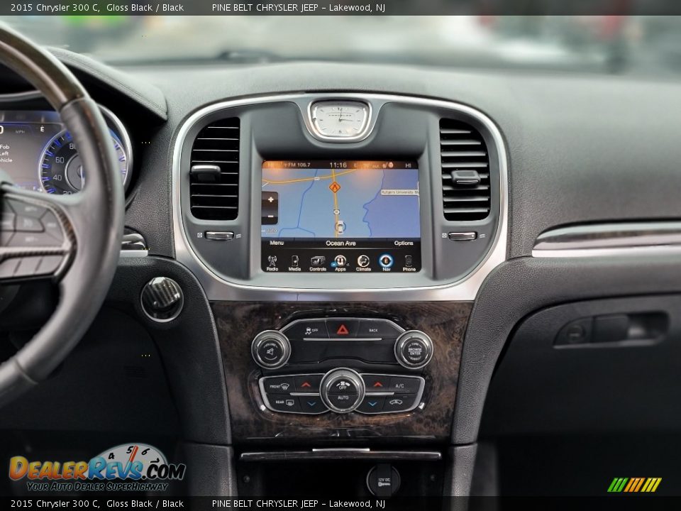 Dashboard of 2015 Chrysler 300 C Photo #4