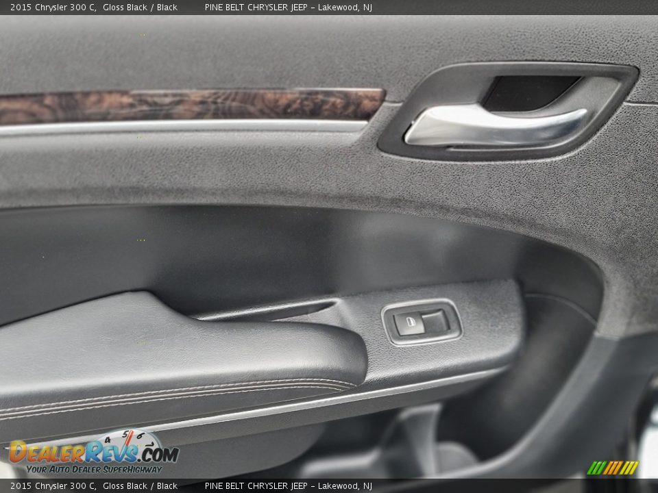 Door Panel of 2015 Chrysler 300 C Photo #34