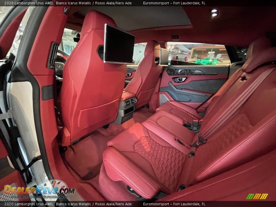Rear Seat of 2020 Lamborghini Urus AWD Photo #3