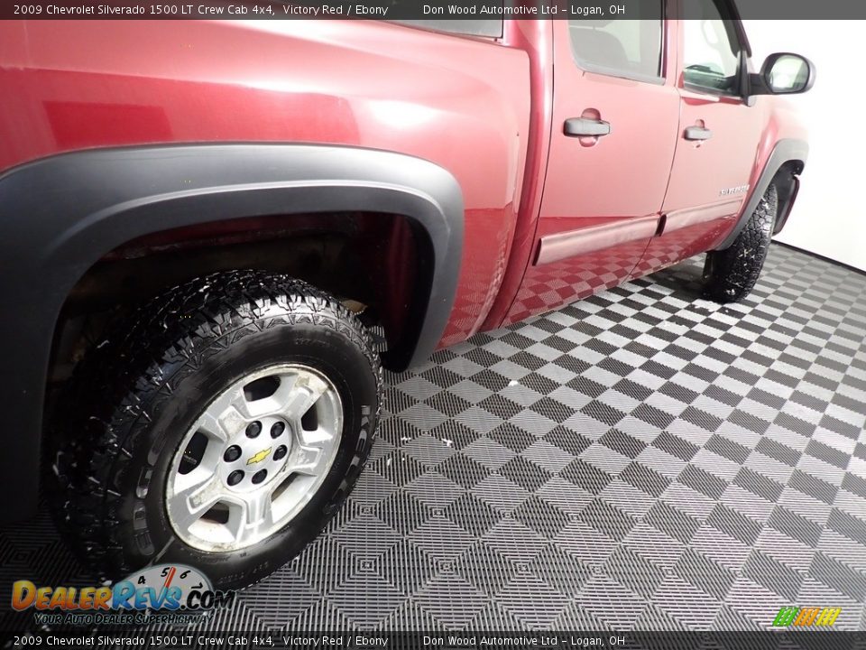 2009 Chevrolet Silverado 1500 LT Crew Cab 4x4 Victory Red / Ebony Photo #15