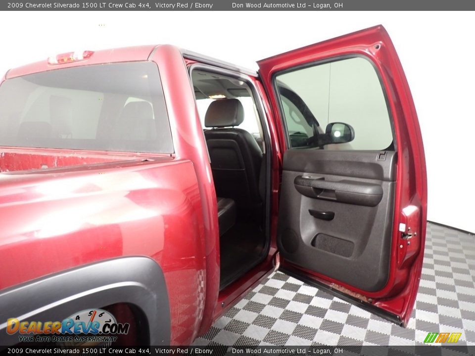 2009 Chevrolet Silverado 1500 LT Crew Cab 4x4 Victory Red / Ebony Photo #27