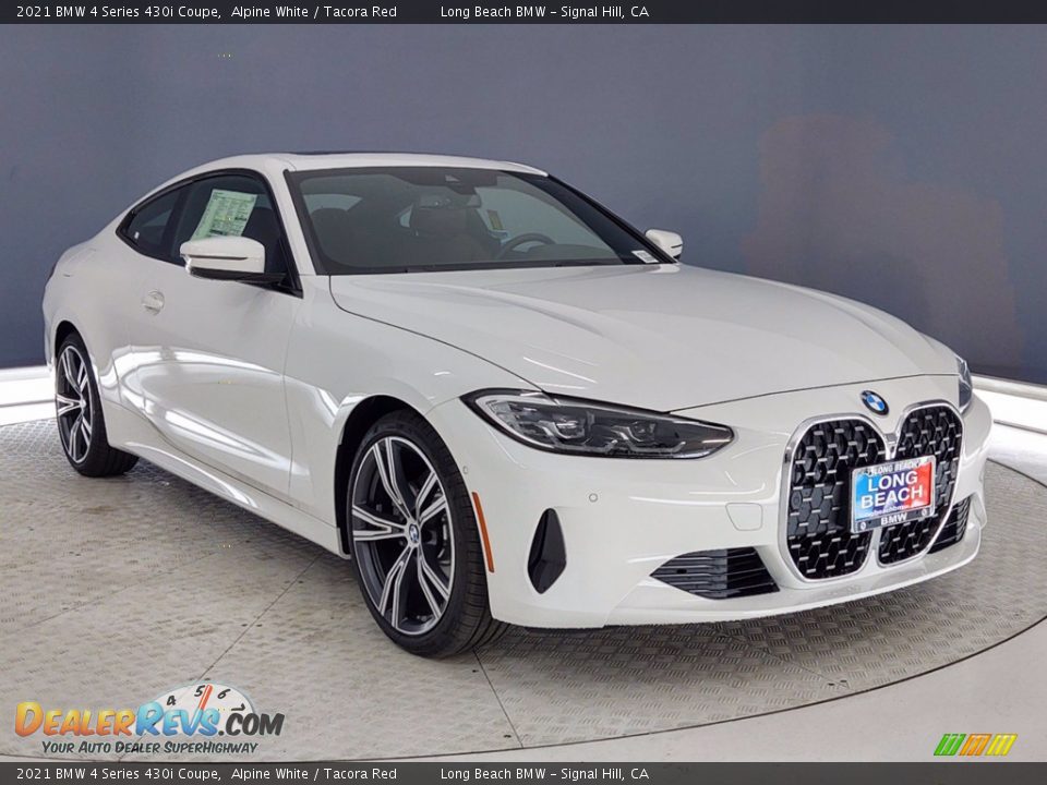 Front 3/4 View of 2021 BMW 4 Series 430i Coupe Photo #27