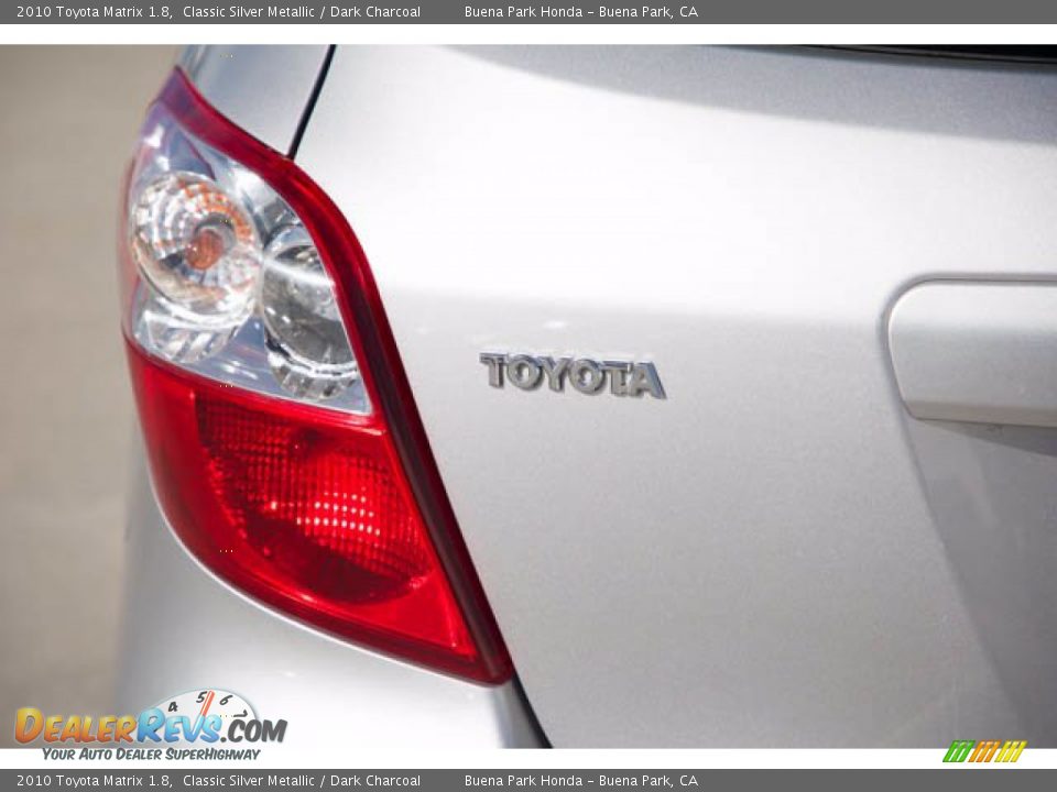 2010 Toyota Matrix 1.8 Classic Silver Metallic / Dark Charcoal Photo #12