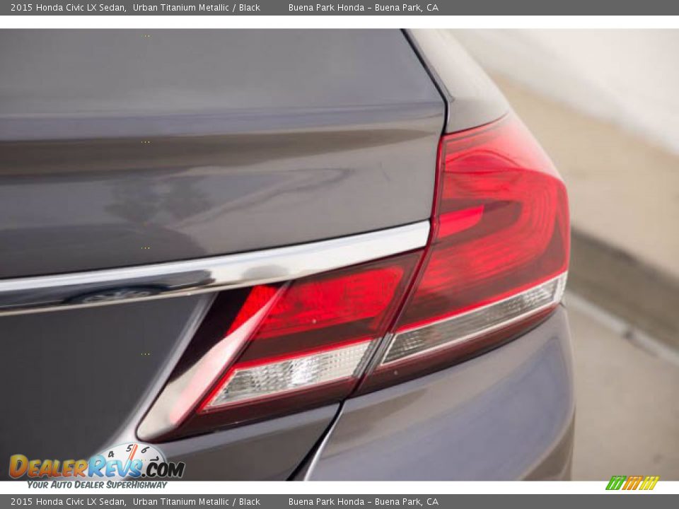2015 Honda Civic LX Sedan Urban Titanium Metallic / Black Photo #12