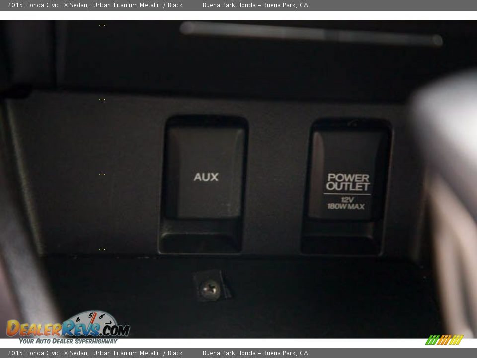 2015 Honda Civic LX Sedan Urban Titanium Metallic / Black Photo #15