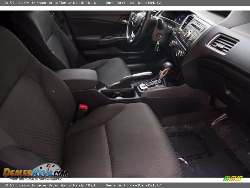 2015 Honda Civic LX Sedan Urban Titanium Metallic / Black Photo #21