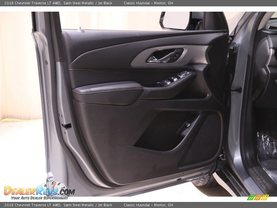2018 Chevrolet Traverse LT AWD Satin Steel Metallic / Jet Black Photo #4
