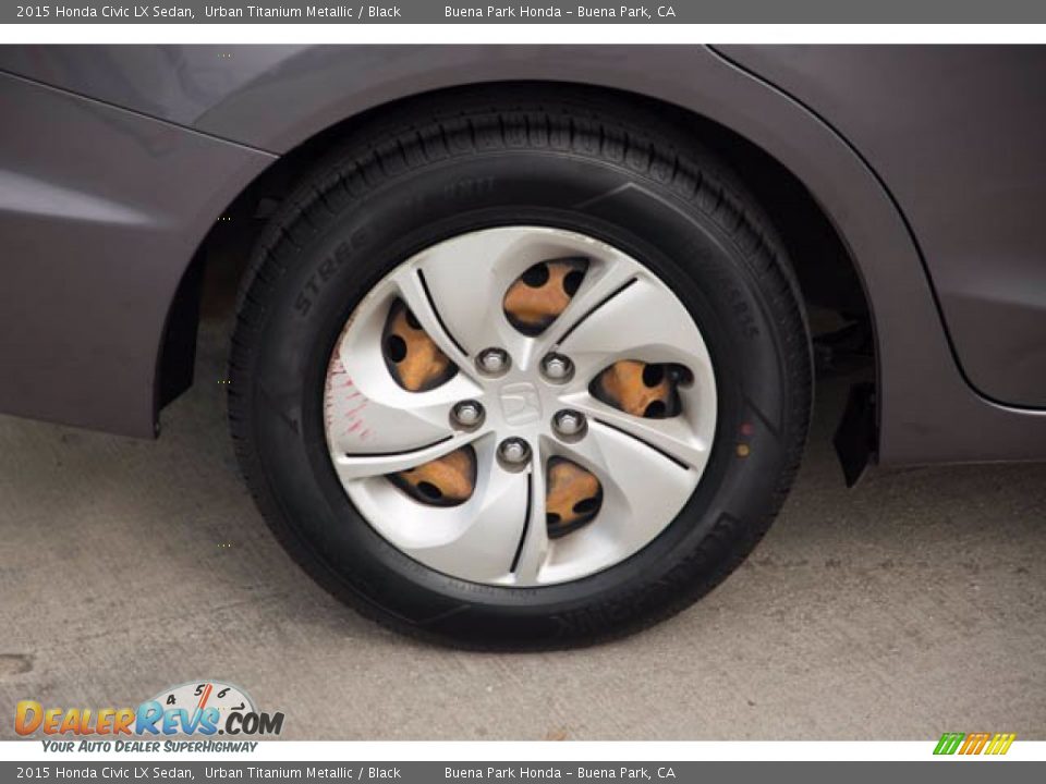 2015 Honda Civic LX Sedan Urban Titanium Metallic / Black Photo #32
