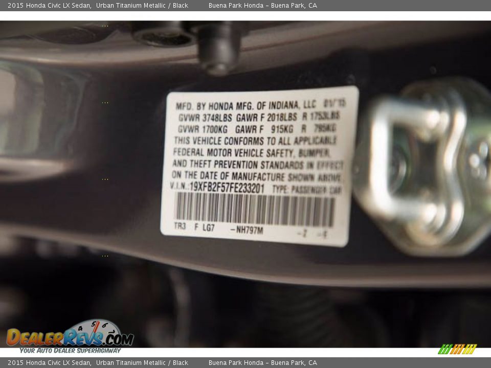 2015 Honda Civic LX Sedan Urban Titanium Metallic / Black Photo #36