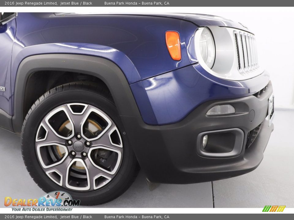 2016 Jeep Renegade Limited Wheel Photo #2